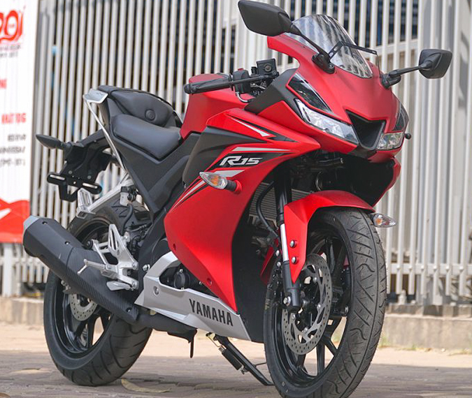 Yamaha R15 V3 Red